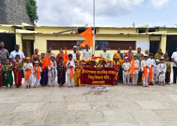 आषाढी एकादशीनिमित्त श्री तारा माता प्राथमिक शाळेत भक्तिमय दिंडी सोहळा उत्साहात.