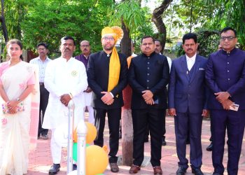 सोलापूर जिल्हा परिषदेत ८० वा स्वातंत्र्य दिन उत्साहात.