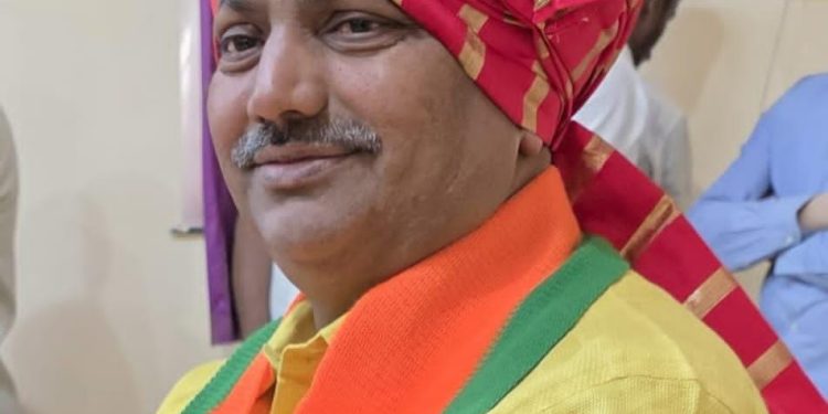 श्रीराम गणेश मंडळाच्या अध्यक्षपदी नगरसेवक श्रीराम कुलकर्णी यांची निवडउ;पाध्यक्षपदी पुष्पक कौलकर तर सचिवपदी अभिजित कुलकर्णी यांची सर्वानुमते बिनविरोध निवड.