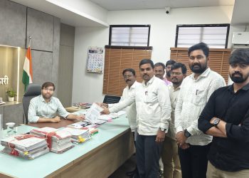 चंद्रपूरच्या सीएएफओंच्या कामकाजाच्या निषेधार्थ आज लेखा कर्मचारी काळ्या फिती लावून करणार काम.