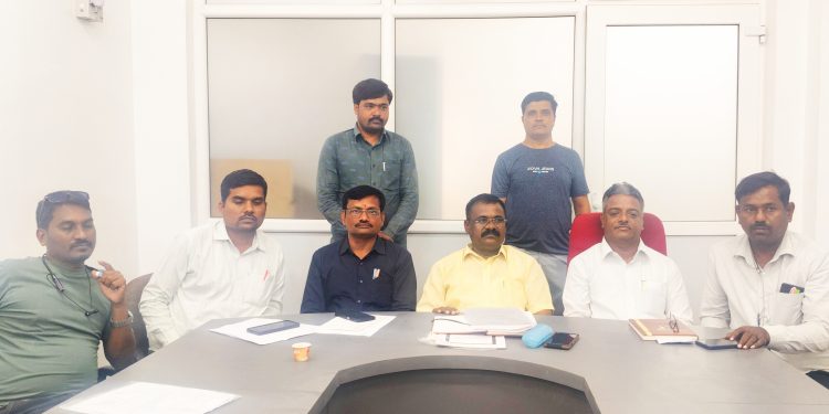 लेखा संवर्गातील पदे कमी होऊ नयेत; कर्मचाऱ्यांचा संघटित लढ्याचा इशारा – सोलापुरात वार्षिक सर्वसाधारण सभा; प्रलंबित प्रश्नांवर होणार सविस्तर चर्चा.